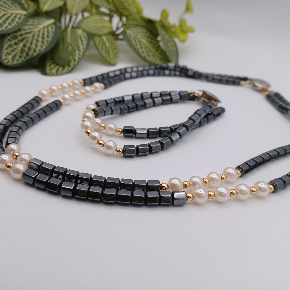 Hematite And Faux Pearl Jewelry Set
